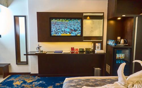 تلفاز و/أو أجهزة ترفيهية في Selat Al Bait Hotel