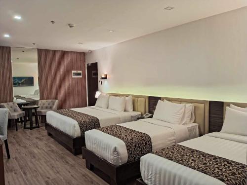Un lugar para sentarse en Red Iron Hotel