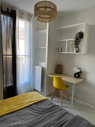Ένα ή περισσότερα κρεβάτια σε δωμάτιο στο Dream House Paris 5 chambres proche M7et M14