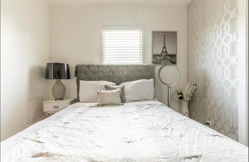 Gorgeous DTLA w/ View + Hot Tub! photo 21