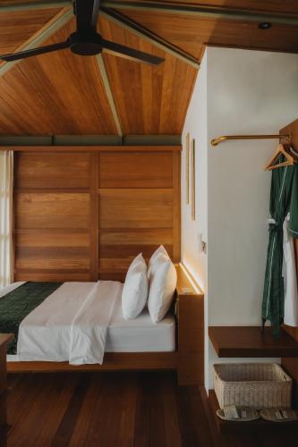Un ou plusieurs lits dans un hébergement de l'établissement Grün Uluwatu