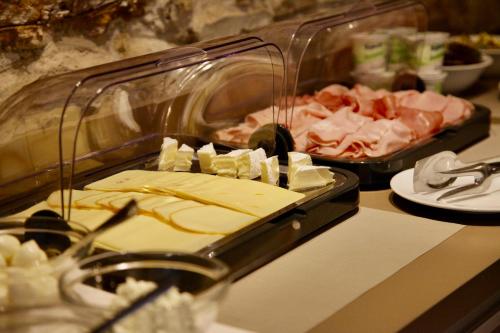 Gallery image of Boutique Hotel Dvor in Dobrovo
