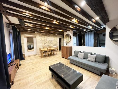 Urban Flat 43 - Charming Parisian Flat near Grands Boulevards