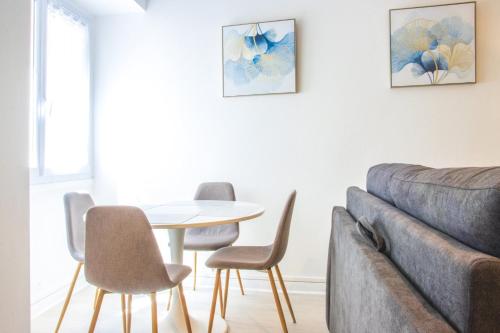 Photo de la galerie de l'établissement Le Blossac - Charmant T1bis entièrement neuf !, à Poitiers