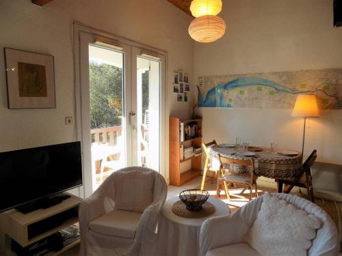 Photo de la galerie de l'établissement Saint Palais sur Mer - PLATIN - APPARTEMENT RESIDENCE MAYLIS - bien équipé, à La Palud