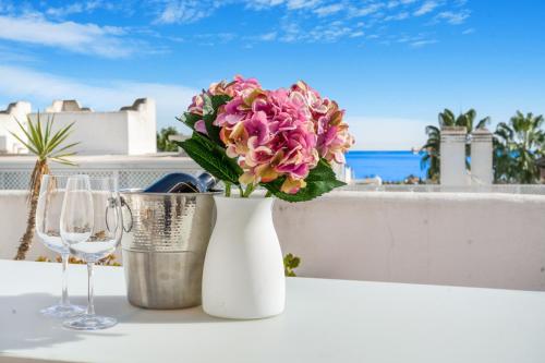 Marbella Real - 1 Bedroom Apartment by Finest Rentals