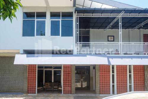 Балкон или терраса в Kostel Satu Semarang RedPartner
