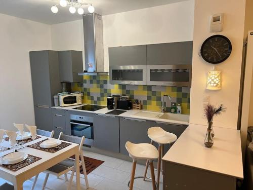 Gallery image of T2 à 15mn stade de France Porte de Paris in Épinay-sur-Seine