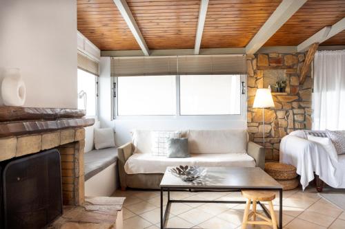 Sunny Loft with a Panoramic View