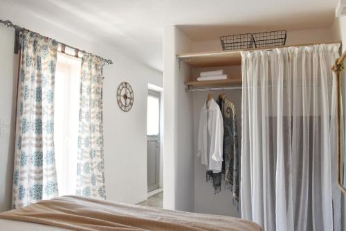 Gambar di galeri bagi Koukounari Cottage Apartment Paros di Naousa
