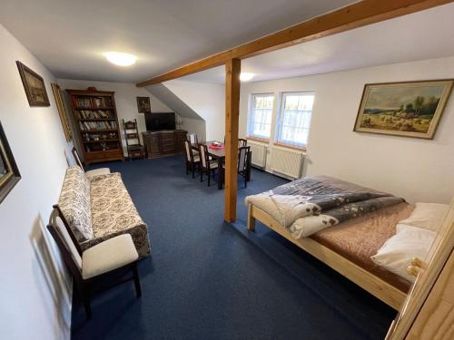 Postel nebo postele na pokoji v ubytování Apartmány u Michala