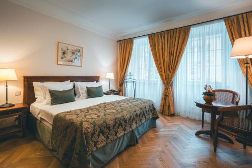 Appia Hotel Residences Image