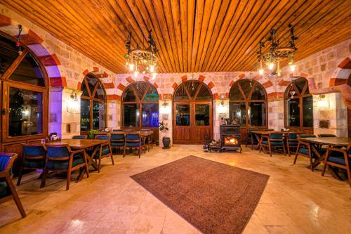 Restaurant ou autre lieu de restauration dans l'établissement Capp Royal Cave HOTEL