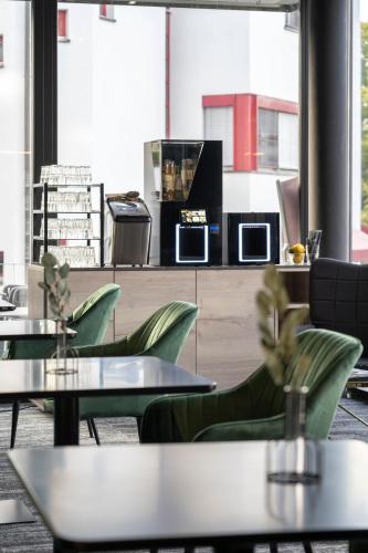 Una cocina o zona de cocina en Business Hotel Maier