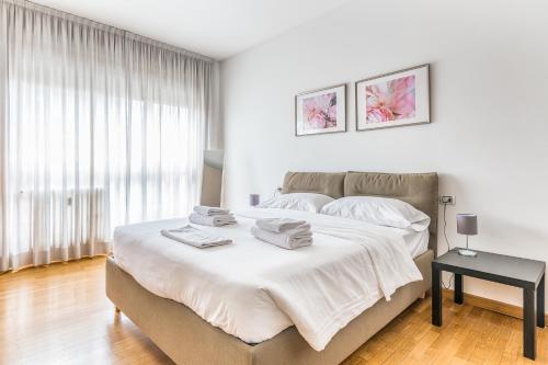 Milano - Brand New 4 PAX Life & The City Giulio Cesare 5