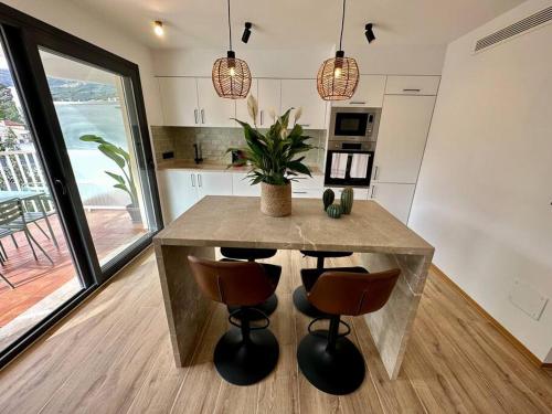 Gallery image of Moderno y acogedor apartamento con terraza “ Llebeig” in Sóller