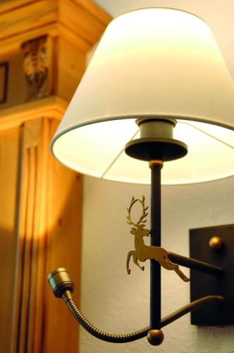 Gambar di galeri bagi Hotel Alpenhof - ruhige Wohlfühloase zwischen München, dem Fünf-Seenland und den Bergen, in S-Bahnnähe di Gauting