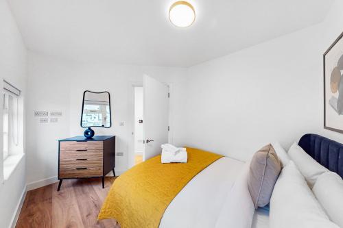 Stylish & Spacious Modern Apartments near Dalston Kingsland Station - by Short Stories London photo 55