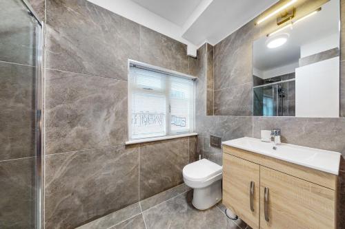 Stylish & Spacious Modern Apartments near Dalston Kingsland Station - by Short Stories London photo 74