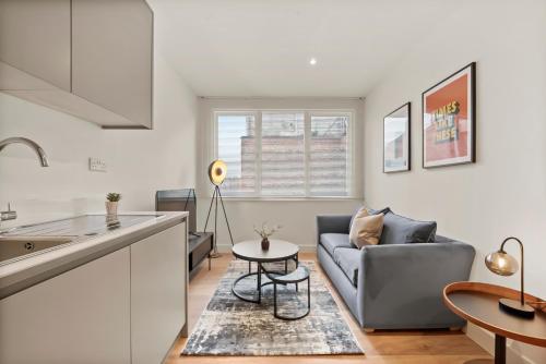 Stylish & Spacious Modern Apartments near Dalston Kingsland Station - by Short Stories London photo 59