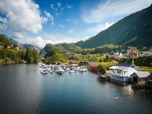 Sjötun Fjord Cabin, with boat, Stanghelle (updated prices 2024)