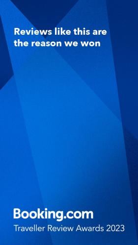 a blue background with the words reviews like this are the reason we won at Itzurun, Zumaia, te encantara! in Zumaia