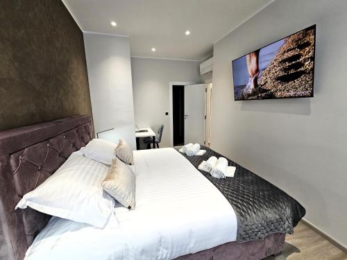 Suite Stay at 8