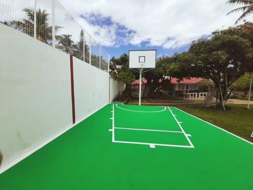 Tenis a/nebo squash v ubytování Hermosa Finca Privada nebo okolí