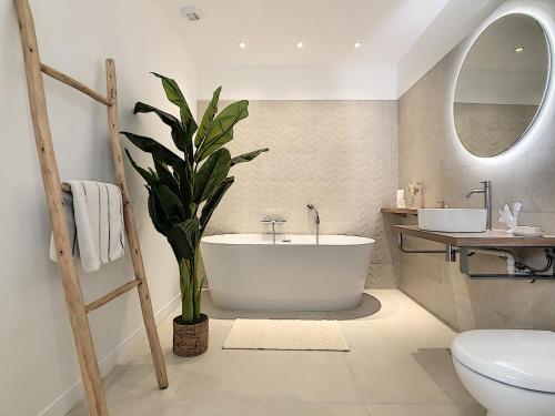 - - - Maison ŪMA - - - Wifi, Mer et Centre