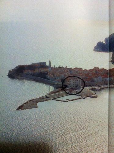 Gallery image of Plaža Stari Grad Budva pjena od mora Beach Apartman in Budva