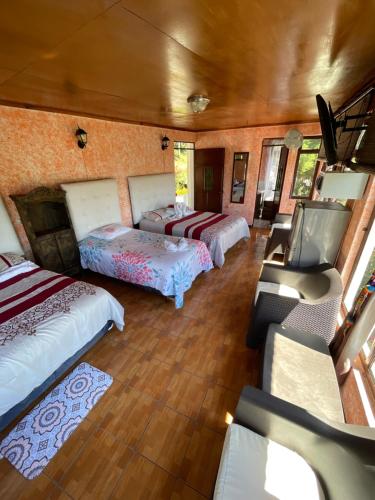 Gallery image of Atitlan Inn in Jucanyá