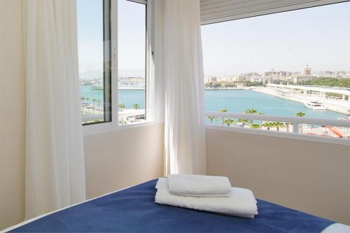 Photo de la galerie de l'établissement Apartamentos Malagueta Urban Beach, à Malaga