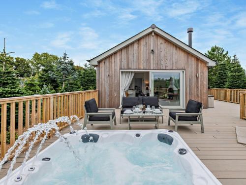 Kawasan patio atau luaran di 2 Bed in Totnes 93062