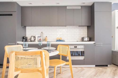 Boutique Condo in DT Miami Perfect for Couples/Fam photo 16