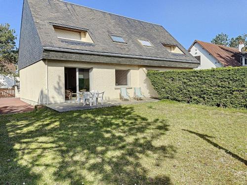 Appartement RDC avec jardin à 500m de la plage et 800m des commerces - FR-1-361-493