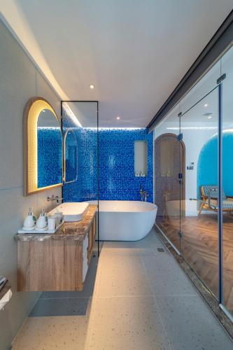 Ένα μπάνιο στο V Boutique Hotel - Complimentary refreshments