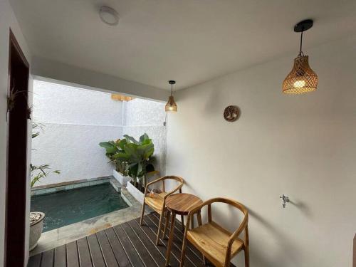 Бассейн в LaKalena Private Villa Sanur Bali или поблизости