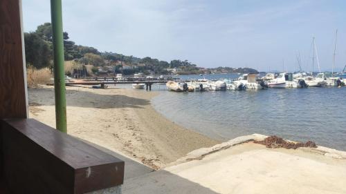 Maison de pêcheur à Giens les pieds dans l'eau !