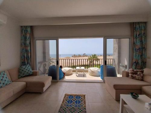 Relaxing open Seaview Apartment