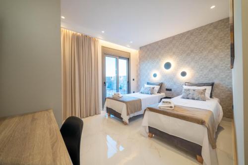 Naturalia Grey Luxury Villa - Private Pool - Sleeps 8