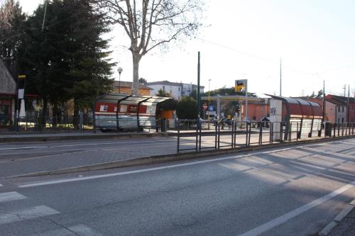 Η γειτονιά γύρω από ή μία γειτονιά κοντά σε αυτό το διαμέρισμα