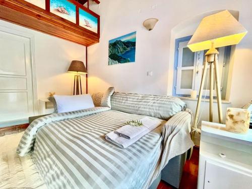 Billede fra billedgalleriet på Nikolakis, Seafront- Harbor view i Symi