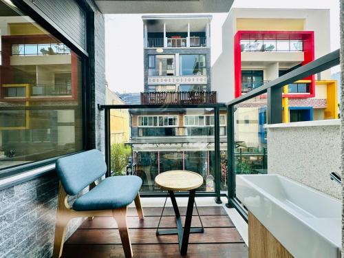 En balkon eller terrasse på 水秀一方Sun Moon Lakeside Boutique Hotel