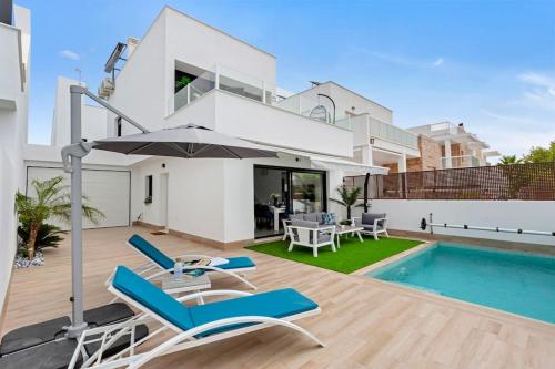 Premium Villa Mia heated pool