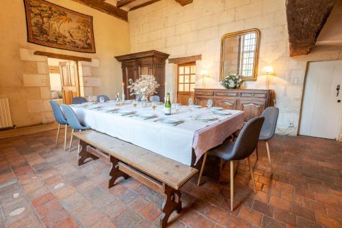 Φωτογραφία από το άλμπουμ του 16th century hunting lodge - Château de Nitray σε Athée-sur-Cher