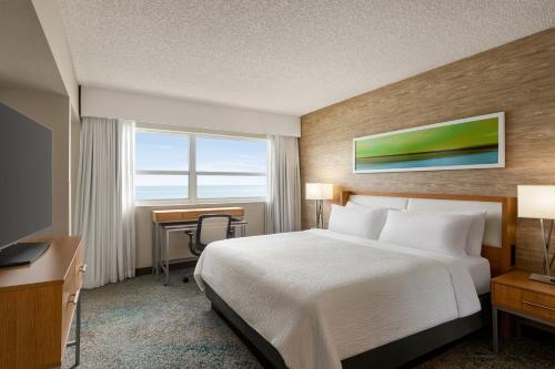 Holiday Inn Miami Beach-Oceanfront, an IHG Hotel Image