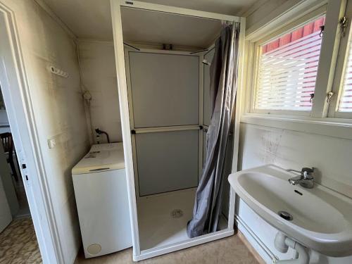 Ένα μπάνιο στο Lantlig idyll nära sjö i Småland