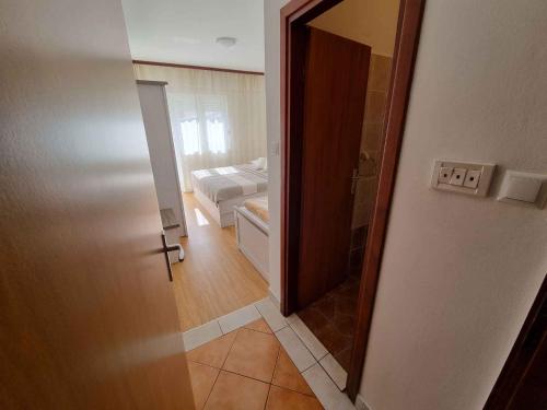 Apartment in Crikvenica 43205