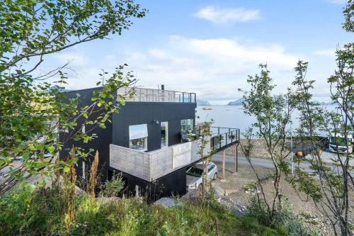 Gallery image of Nydelig moderne villa med fantastisk beliggenhet. in Kabelvåg