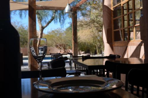 Un restaurante u otro lugar para comer en Hotel La Aldea